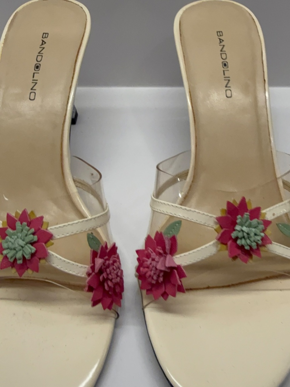 Bandolino Cream Colored Mules - NEW - SIZE 9M - Picture 2 of 8